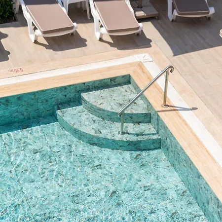 Апарт-отель Lighthouse