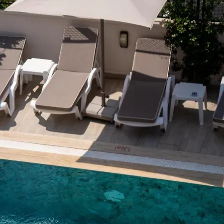 Lighthouse 3* Marmaris