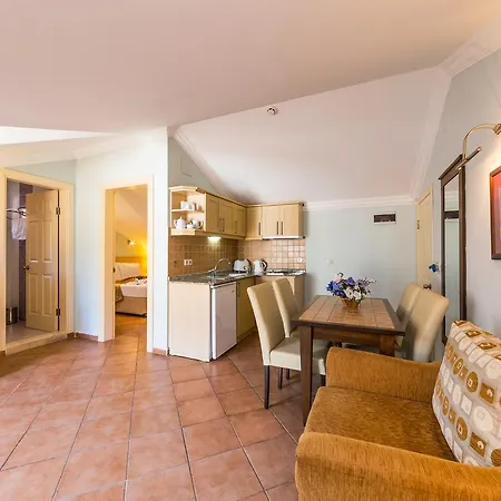 Apart Otel Lighthouse 3*